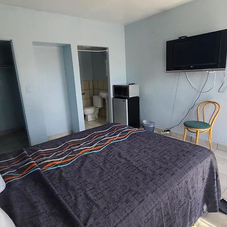 Green Spot Motel Викторвил Екстериор снимка