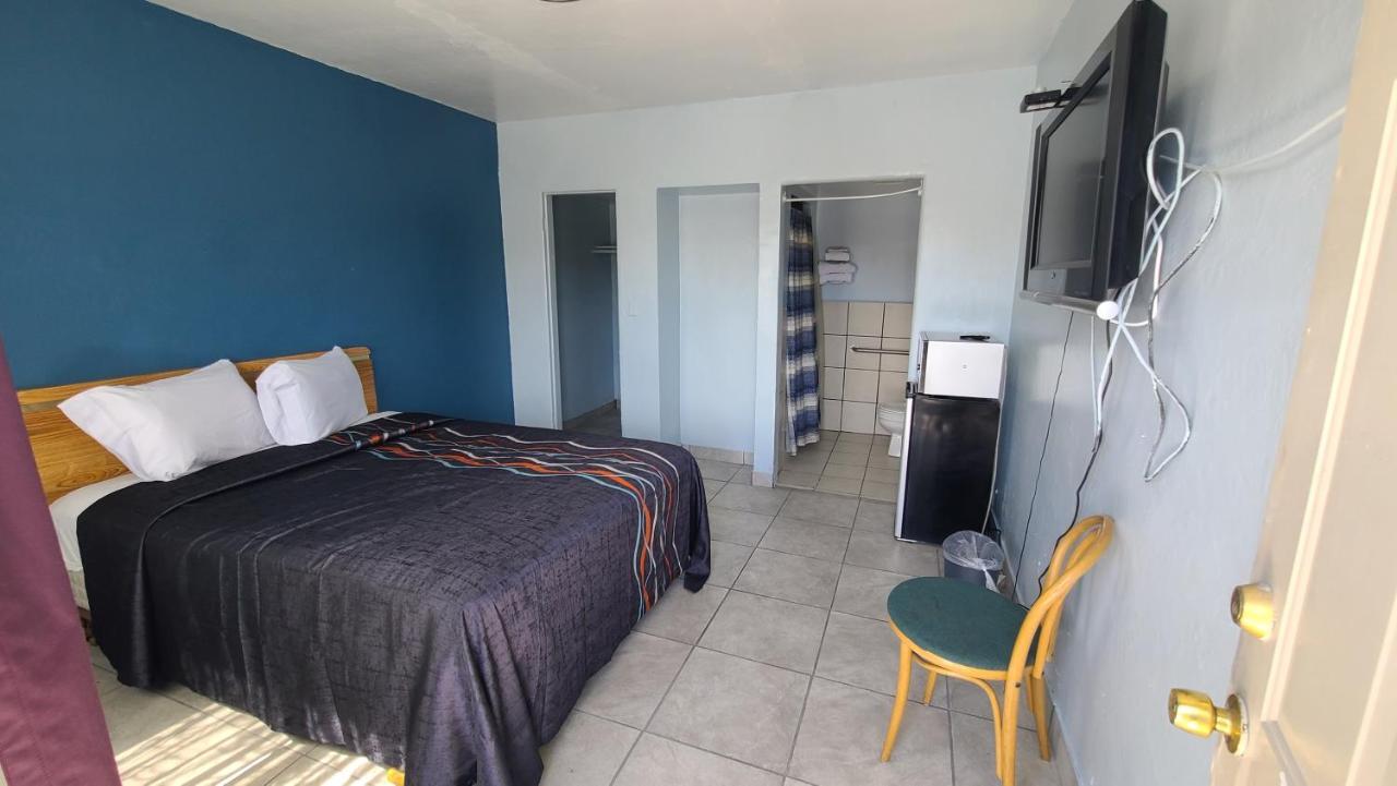 Green Spot Motel Викторвил Екстериор снимка